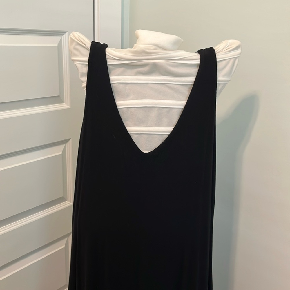 Cozy Earth black bamboo rib knit V neck lounge dress